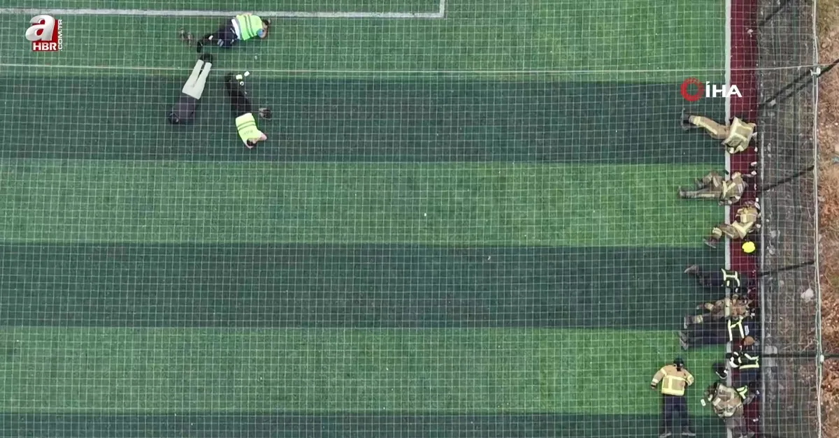 Alev savaşçıları halı sahada böyle dinlendi