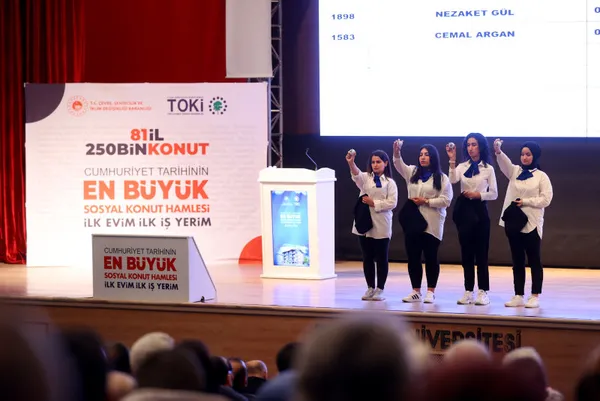 ilk-is-yerimde-kura-tarihi-belli-oldu-cevre-sehircilik-ve-iklim-degisikligi-bakani-murat-kurum-duyurdu-1678611395039.jpg “İlk İş Yerim”de kura tarihi belli oldu! Çevre, Şehircilik ve İklim Değişikliği Bakanı Murat Kurum duyurdu - 1