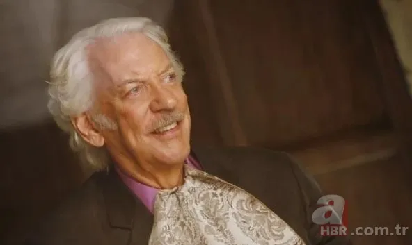 Açlık Oyunları'nın ünlü yıldızı hayatını kaybetti! Hollywood oyuncusunun ölüm haberini oğlu duyurdu 4