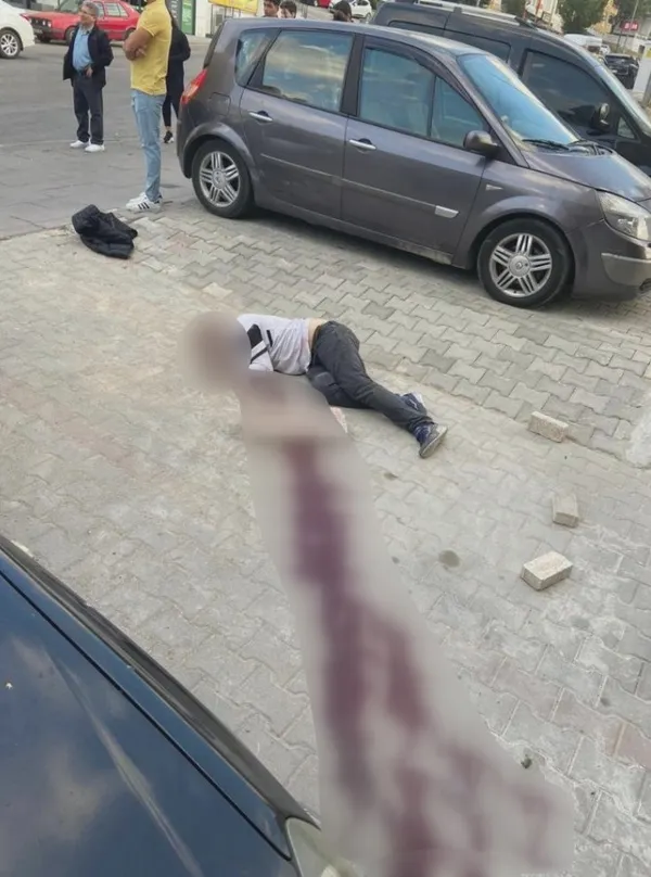 ankarada-tuyler-urperten-vahset-tartistigi-enistesini-kaldirim-tasiyla-oldurdu-1663772060570.jpg Ankara’da tüyler ürperten vahşet! Tartıştığı eniştesini kaldırım taşıyla öldürdü - 2