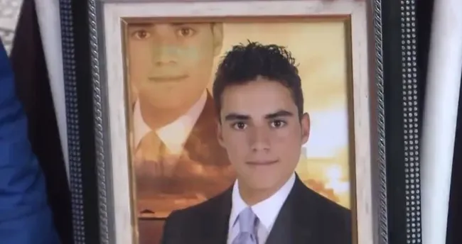 A Haber Özel | İzmir’de HDP önündeki evlat nöbetine bir aile daha katıldı! Hiç görmediği kızı böyle seslendi: Babamı istiyorum - 4