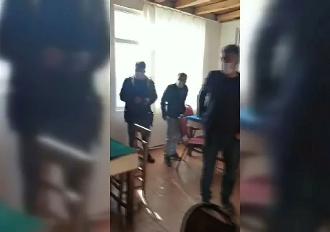 Kahramanmaraş'ta 5 kişi yakalanmamak için aynı tuvalete girdi - 3