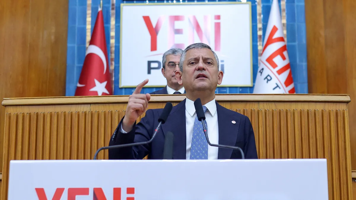 Yeni Parti’nin bağış kampanyası! CHP’lilerden kuruşlu tepki: “Baba ocağı dediniz ihanet ettiniz”