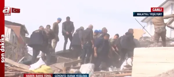son-dakika-malatyada-56lik-yeni-deprem-a-haber-olay-yerinden-aktardi-ekipler-uyari-yapti-1677492746050.jpg Son dakika: Malatya'da 5,6'lık yeni deprem! A Haber olay yerinden aktardı: Ekipler uyarı yaptı - 13