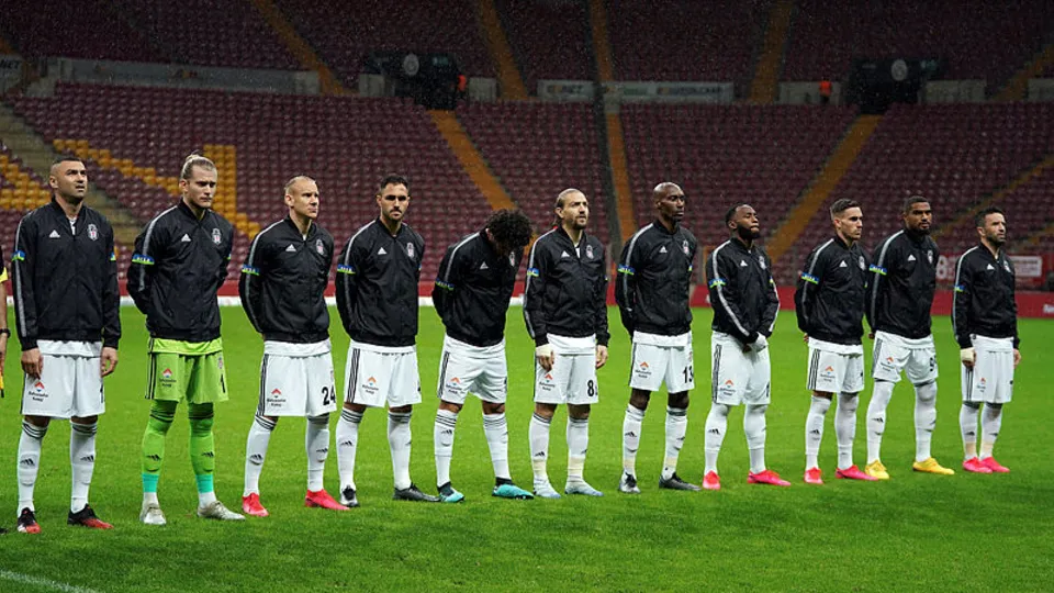 Beşiktaş'tan radikal karar: Maaşını indirmeyen FIFA'ya gidebilir