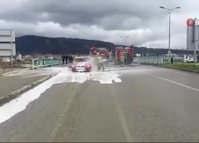 Zonguldak’ta lüks araç yandı