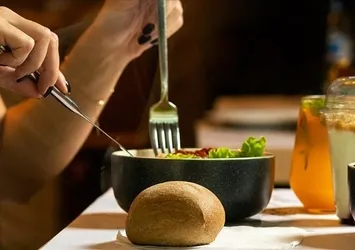 Yaza sağlıklı girmek için besin önerileri
