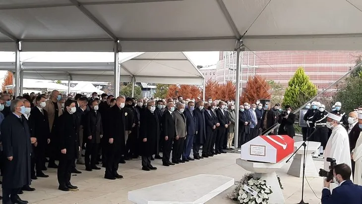 Mesut Yılmaz son yolculuğuna uğurlandı!