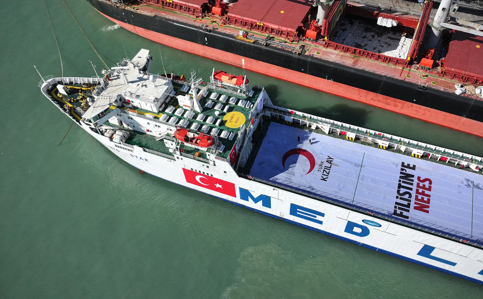 Ramazan'ın ilk günü Gazze'ye dev sevkiyat! Türkiye'den en büyük iyilik gemisi yola çıkıyor