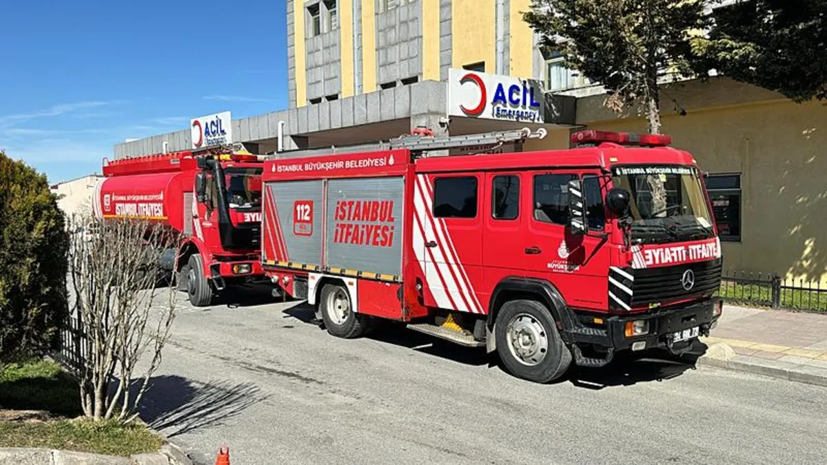 Arnavutköy Devlet Hastanesi'nde yangın paniği