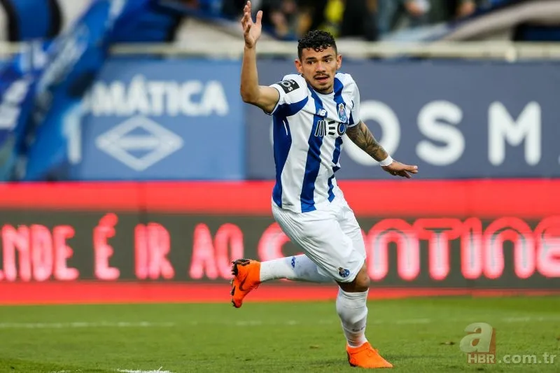 Fenerbahçe'de golcü transferi gelişmesi! Kiralık gelecek 12