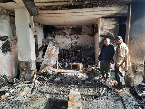 Adana'da mucize gibi olay! Küle dönen evde Kur'an-ı Kerim sağlam kaldı - 3