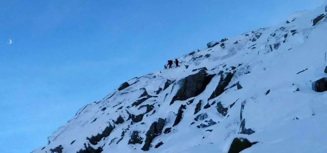 Uludağ’da pazar günü kaybolan dağcıları arayan AKUT ekibi de kayboldu