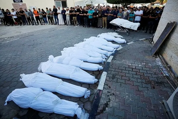 Hastaneler mezarlığa döndü! Gazze’deki doktor Velit Abuhatab yaşanan dramı böyle anlattı: İnsanlar hastaneyi barınak olarak görüyor