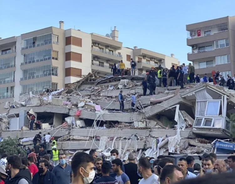 Izmir De Isyan Ettiren Goruntu Salatalik Yerine Bina Dikmisler