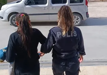 Fatih'te 4 kadın bir dükkanı dolandırdı!