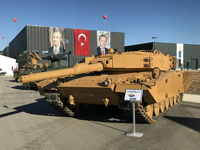 Savunma sanayiden müthiş hamle! ROKETSAN 4 füzenin gücünü birleştirdi - 1