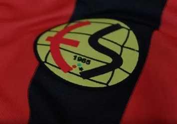 Eskişehirspor'da İzzet Erdoğan istifa etti!