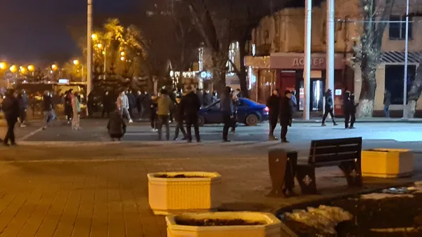 Son dakika: Kazakistan’da anayasal düzen yeniden tesis edildi! Cumhurbaşkanı Tokayev uyarı yapılmadan ateş emri verdi