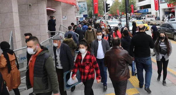 son-dakika-kisitlamalarin-6nci-haftasi-icisleri-bakanligindan-flas-aciklama-1610112687941.jpg Son dakika: Kısıtlamaların 6'ncı haftası! İçişleri Bakanlığından flaş açıklama - 2