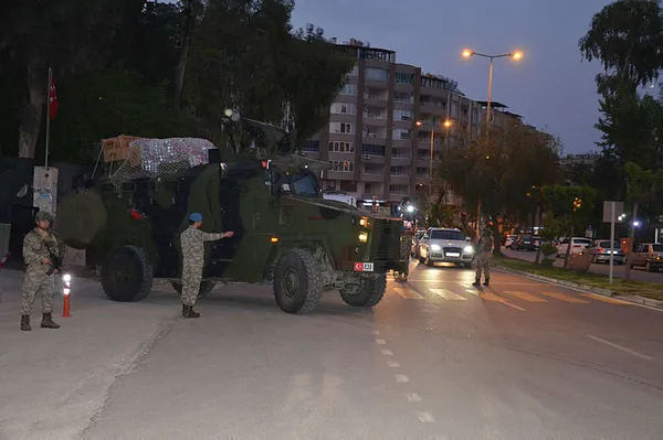 Suriye sınırına askeri sevkiyat