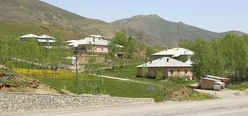 Van Da 2 Mahalle Karantina Altina Alindi