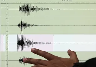 İstanbul'da deprem hangi ilçede kaç şiddetinde hissedildi? ABD Jeoloji Araştırmaları Kurumu duyurdu