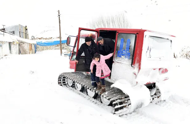 Bugün okullar var mı, yok mu? 30 Kasım hangi illerde okullar tatil edildi? Son dakika Valilik güncel açıklamalar...