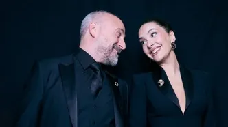 Bergüzar Korel'den evlilik yıl dönümüne özel düğün kareleri