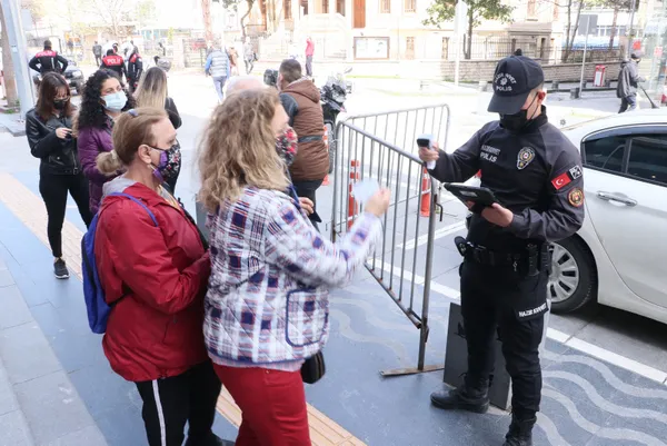 Son dakika: İçişleri Bakanlığı’ndan kademeli normalleşme genelgesi!