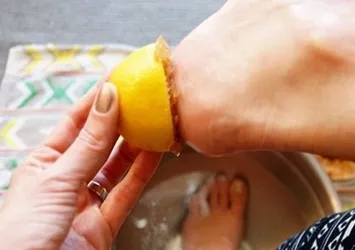 Limonun şaşırtan faydası: Ayak altına tuzlu limon sürmek bakın ne işe yarıyor...