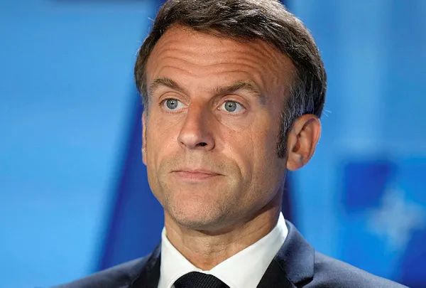 Fransa'da yüksek tansiyon! Macron'a kesik parmak şoku - 2