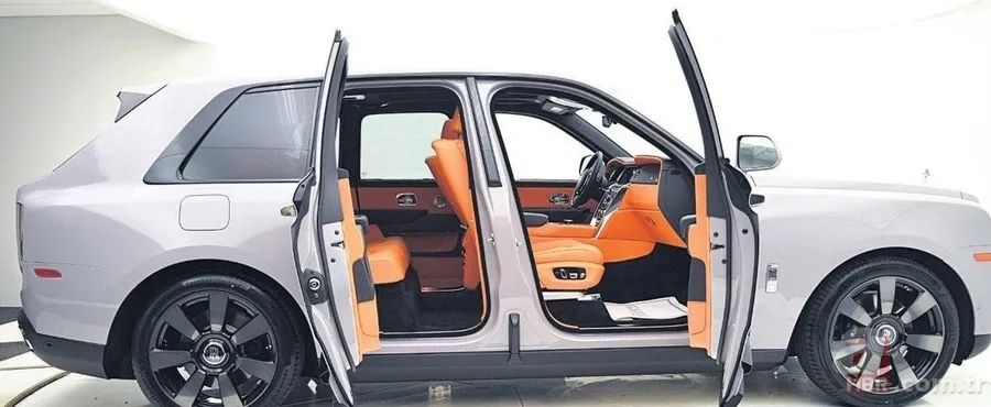 42 milyon lira ödemişti! Arda Turan ultra lüks aracıyla tura çıktı 3