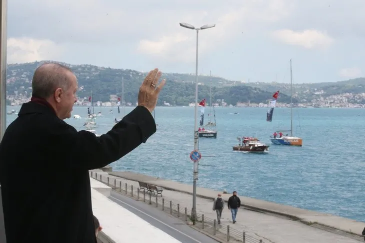 İstanbul’un fethinin 567. yılı dönümü! Gençler ve Milli sporcular Başkan Erdoğan’ı selamladı