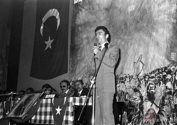 Muhsin Yazıcıoğlu'nun vefatının 10. yılı! Muhsin Yazıcıoğlu'nun az bilinen arşiv fotoğrafları...