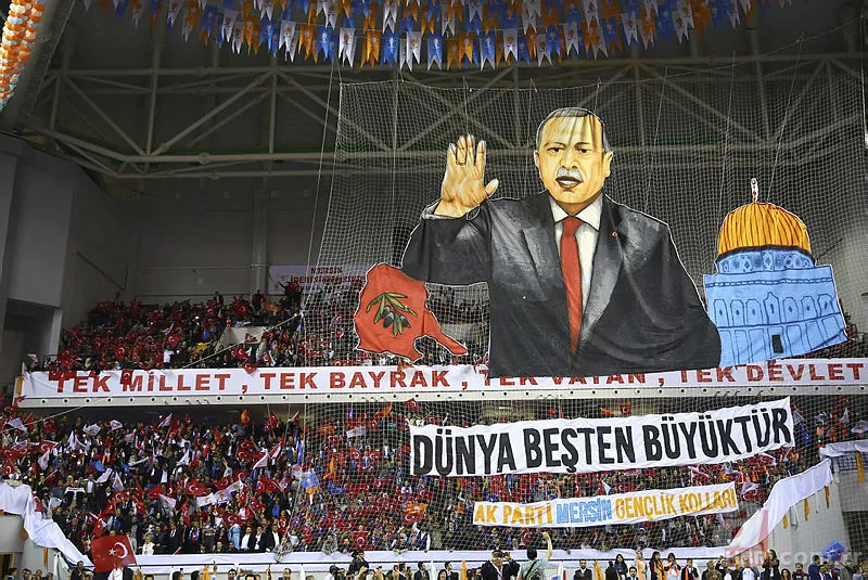 Cumhurbaşkanı Erdoğan, 105 yaşındaki Fikriye ninenin elini öptü 19