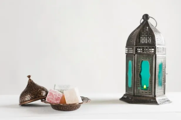sahur-duasi-arapca-turkce-sahurda-okunacak-dualar-neler-peygamber-efendimizin-sahur-hakkindaki-hadisleri-1709645721254.jpeg Sahur Duası Arapça-Türkçe 🤲 | Sahurda okunacak dualar neler? Peygamber Efendimizin sahur hakkındaki hadisleri... - 6
