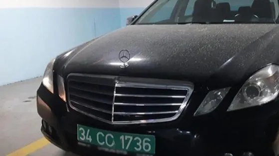 Flaş gelişme! Otoparkta ikinci konsolosluk aracı - 1