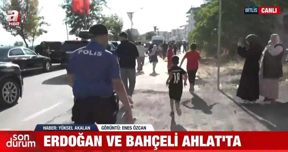 Ahlat'ta koyu sohbet! Başkan Erdoğan'a vatandaşlardan yoğun ilgi - 2