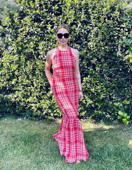 Hadise’nin karantina pozları sosyal medyayı salladı