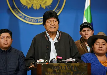 Evo Morales Meksika'nın iltica teklifini kabul etti