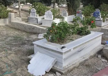 Mezarlıkta esrarengiz olay