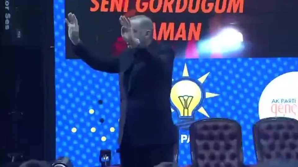 Başkan Erdoğan İbrahim Tatlıses’in Haydi Söyle şarkısına eşlik etti! Aydın’da renkli anlar