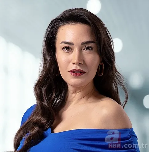 Bahar'ın Rengin'i Ecem Özkaya 10 yıl önce bakın kiminle evliymiş! Ben Bu Cihana Sığmazam'ın başrolü... 6