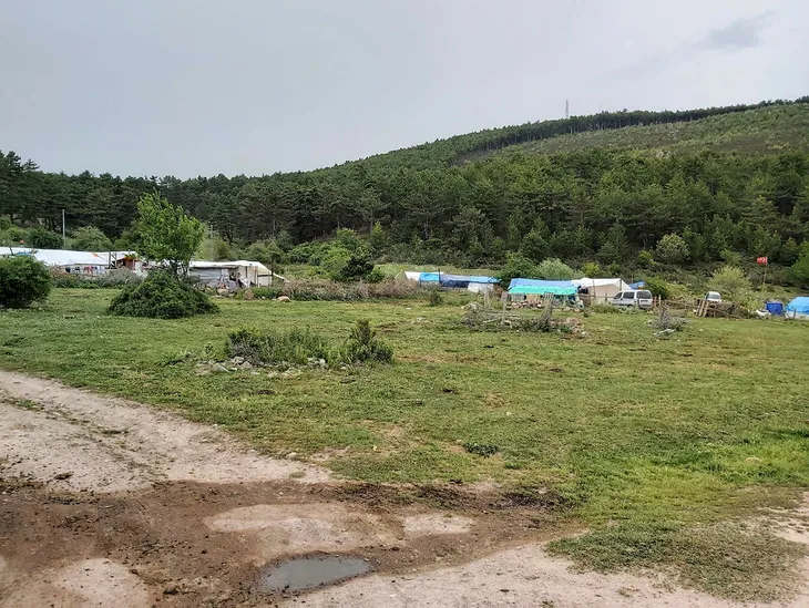 20-kisinin-kovid-19-testi-pozitif-cikti-ulukoy-yaylasinin-giris-cikislari-kontrol-altina-alindi-1591802846546.jpg 20 kişinin Kovid-19 testi pozitif çıktı! Uluköy Yaylası'nın giriş-çıkışları kontrol altına alındı - 1