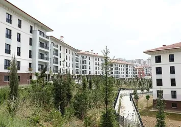 Aileler dev sosyal konut projesiyle evlerine kavuştu! Başkan Erdoğan'a teşekkür