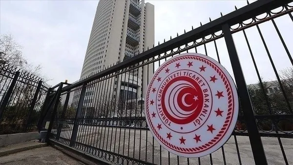ticaret-bakanligi-guvensiz-tuketici-urunlerine-41-milyon-tllik-ceza-kesti-1691822667625.jpg Ticaret Bakanlığı güvensiz tüketici ürünlerine 4.1 milyon TL’lik ceza kesti - 4