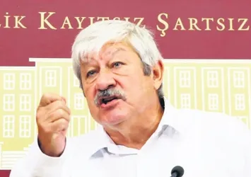 CHP'de FETÖ tutulması
