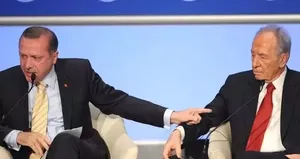 ’One Minute’ çıkışı dünya hafızasına kazındı