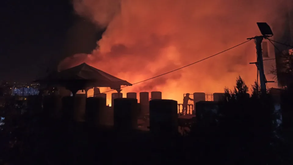 Son dakika: Estergon Kalesi'nde yangın!